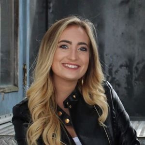 Meet your Posher, Leah